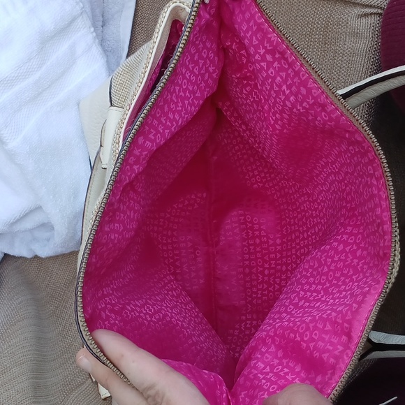Kate Spade Cream and Pink Satchel - Picture 15 of 17